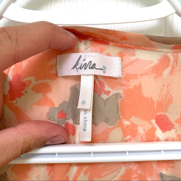 Peach-Coloured Floral Cropped Blouse - Picture 5 of 5